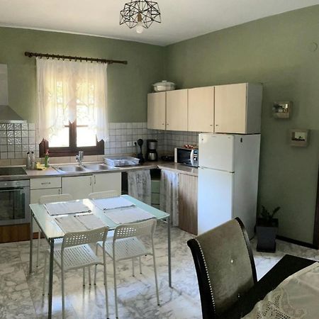 Гостьовий будинок Theodoras House Nea Iraklitsa Екстер'єр фото