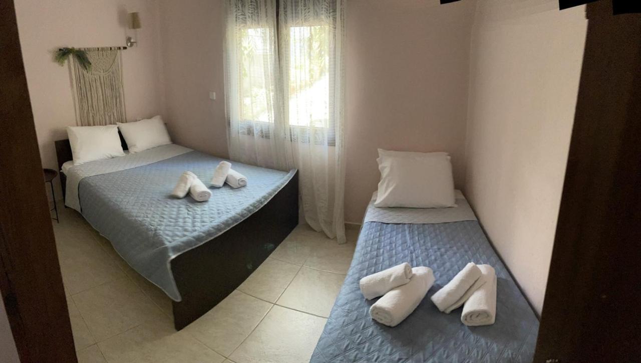 Гостьовий будинок Theodoras House Nea Iraklitsa Екстер'єр фото